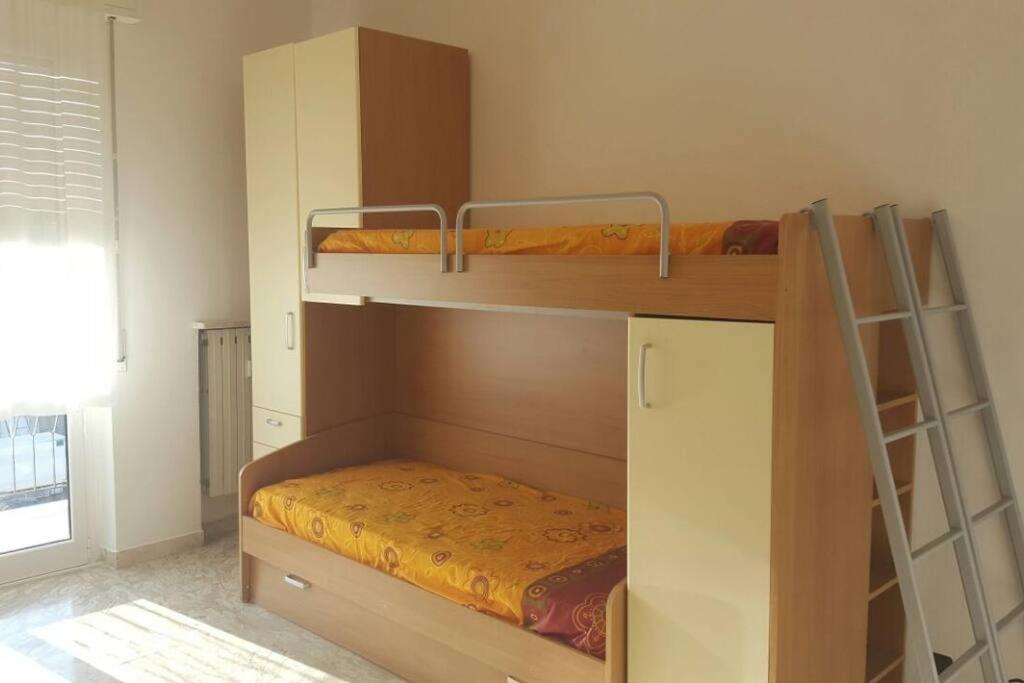 Albenga Sul Mare Famiglie Ed Amici Fino 10 Posti Apartment Exterior photo